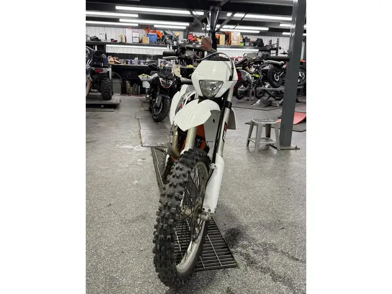 2015 KTM Freeride E, dovoz Kanada — foto 7 z 11