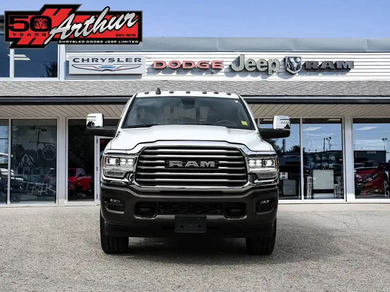 2024 RAM 2500, bílá, 31 340 km, dovoz Kanada — foto 2 z 12