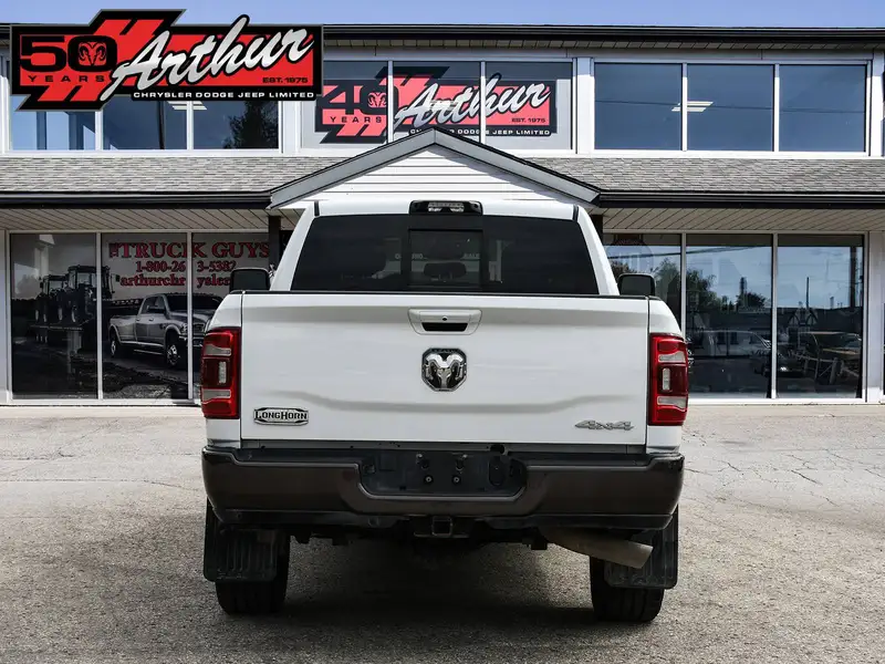 2024 RAM 2500, bílá, 31 340 km, dovoz Kanada — foto 5 z 12