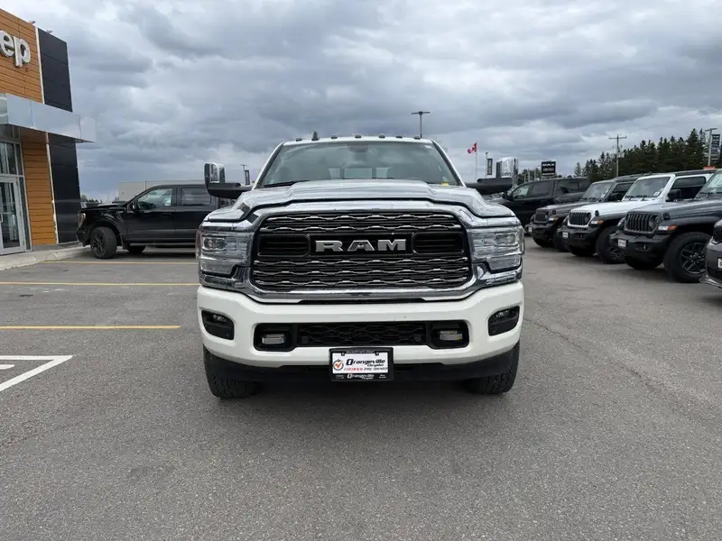 2022 RAM 2500, bílá, 104 560 km, dovoz Kanada — foto 2 z 12