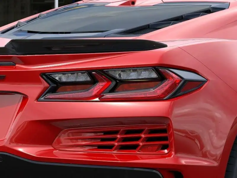 2025 Chevrolet Corvette E-Ray, červená, 4 km, dovoz Kanada — foto 11 z 12