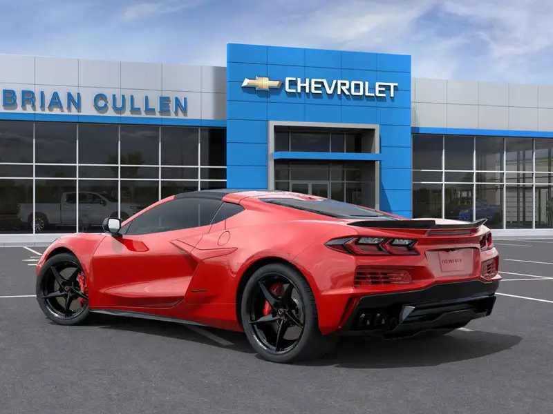 2025 Chevrolet Corvette E-Ray, červená, 4 km, dovoz Kanada — foto 3 z 12