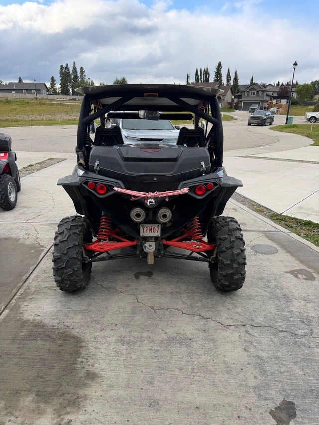 2014 Can-Am, 3 062 km, dovoz Kanada — foto 4 z 5
