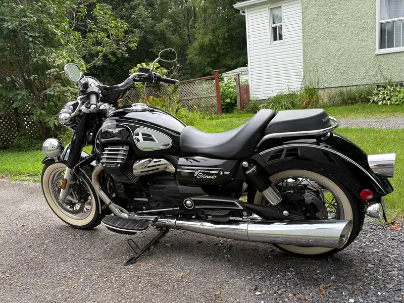 2018 Moto Guzzi Eldorado, černá, 6 819 km, dovoz Kanada — foto 2 z 9