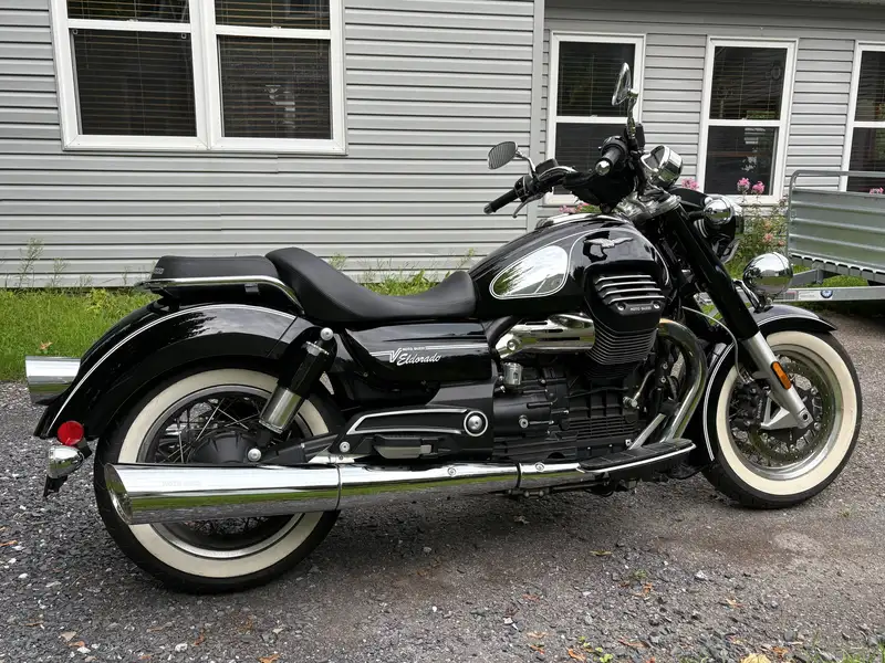 2018 Moto Guzzi Eldorado, černá, 6 819 km, dovoz Kanada — foto 4 z 9
