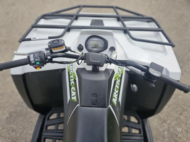 2023, 827 km, dovoz Kanada — foto 4 z 5