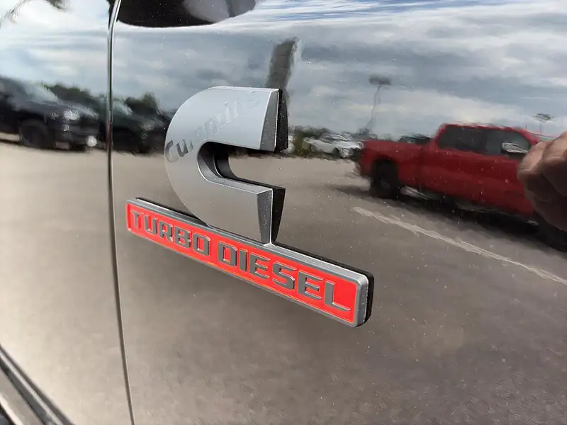 2026 RAM 2500 WARLOCK, černá, 0 km, dovoz Kanada — foto 11 z 12