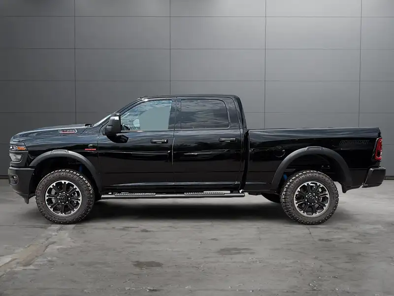 2026 RAM 2500 WARLOCK, černá, 0 km, dovoz Kanada — foto 3 z 12