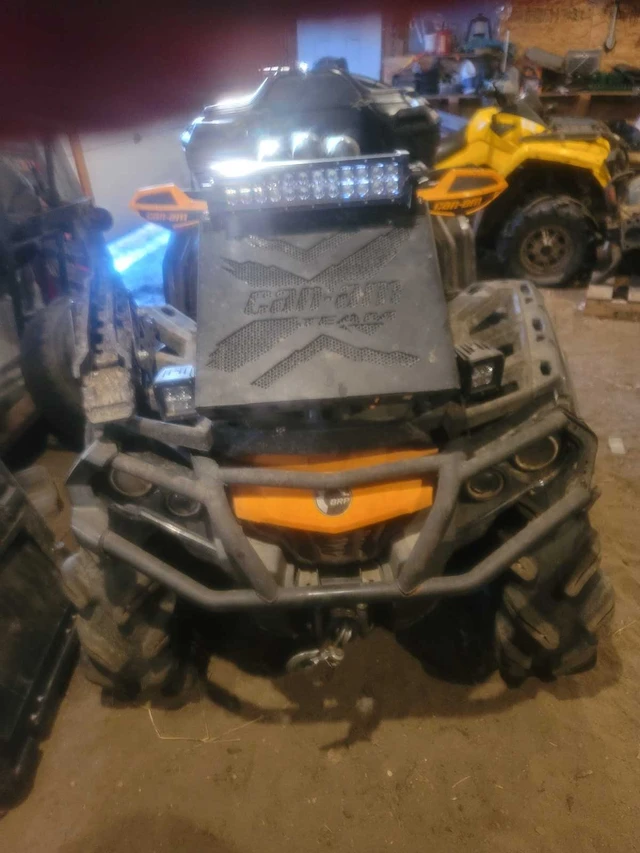 2015 Can-Am, dovoz Kanada — foto 4 z 5