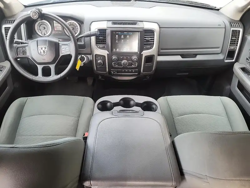 2016 RAM 2500 SLT, 188 641 km, dovoz Kanada — foto 8 z 12