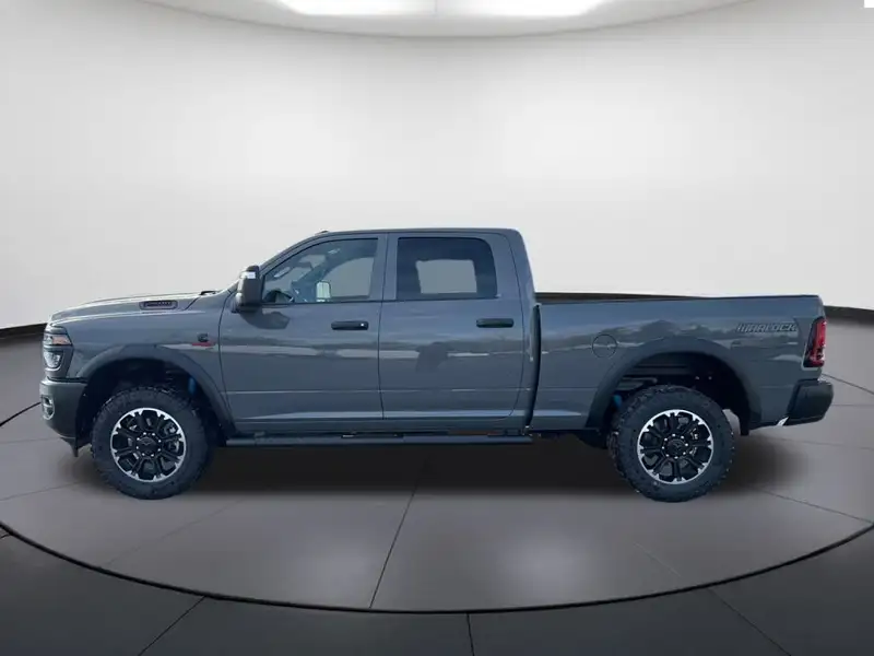 2026 RAM 2500 Warlock, šedá, 5 958 km, dovoz Kanada — foto 2 z 12