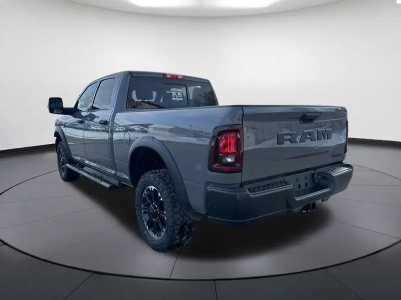 2026 RAM 2500 Warlock, šedá, 5 958 km, dovoz Kanada — foto 3 z 12