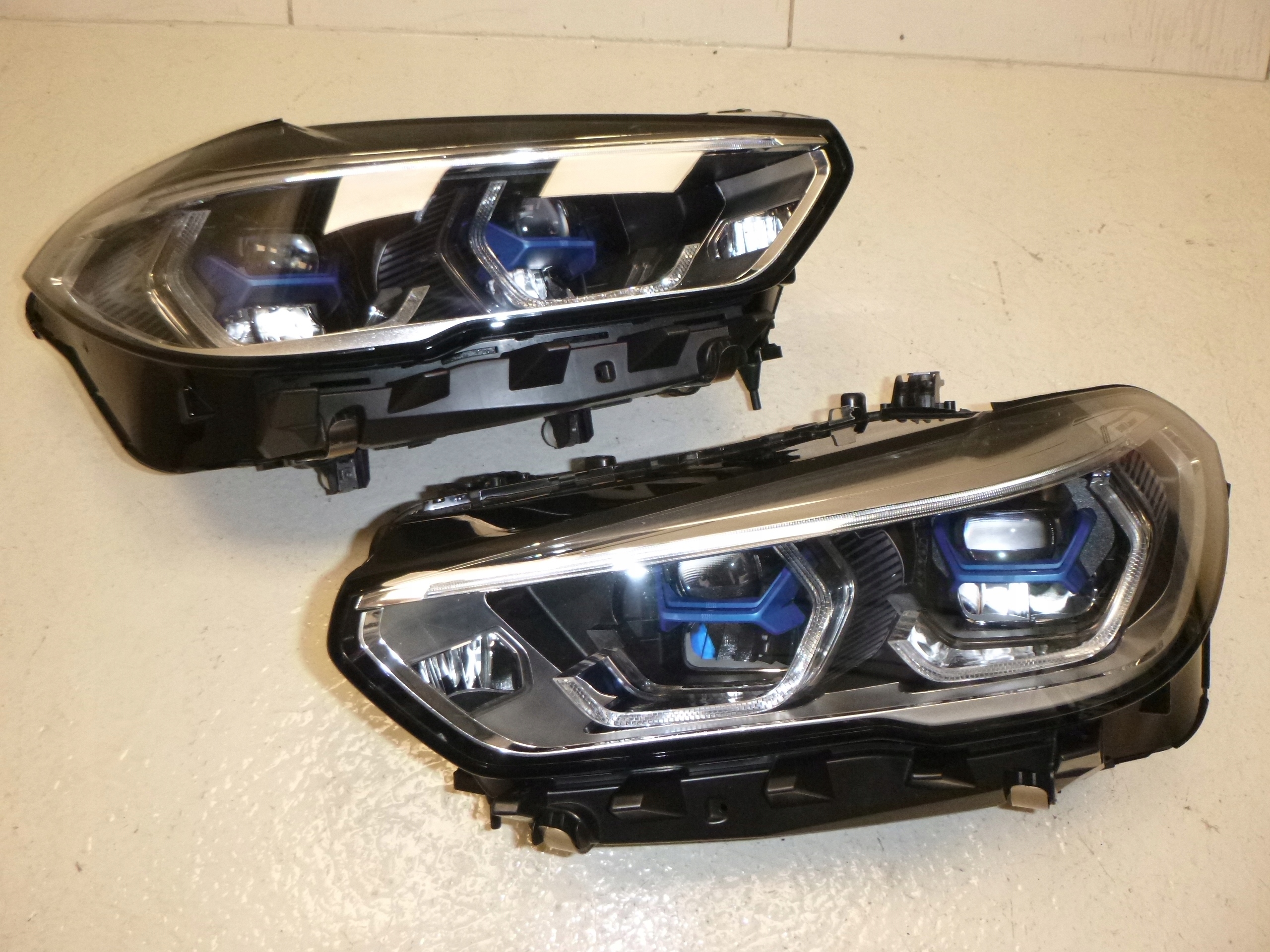 Světlomet — BMW X6, Skladem v EU — foto 2 z 16