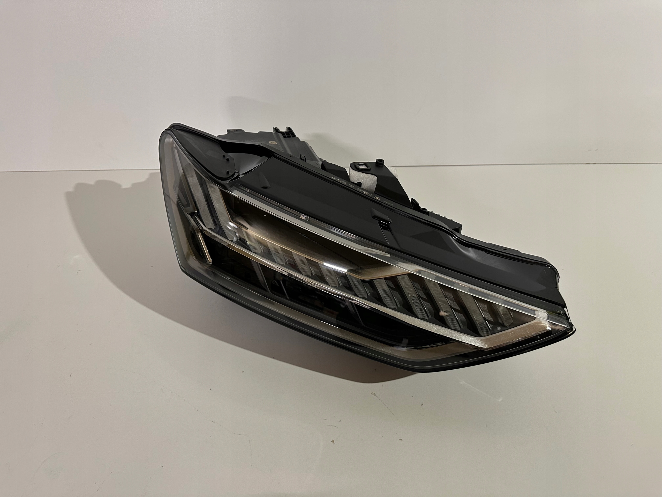 Audi A7 4k8 FULL LED Matrix 4k8941036f pravá přední světlomet, Skladem v EU — foto 2 z 16