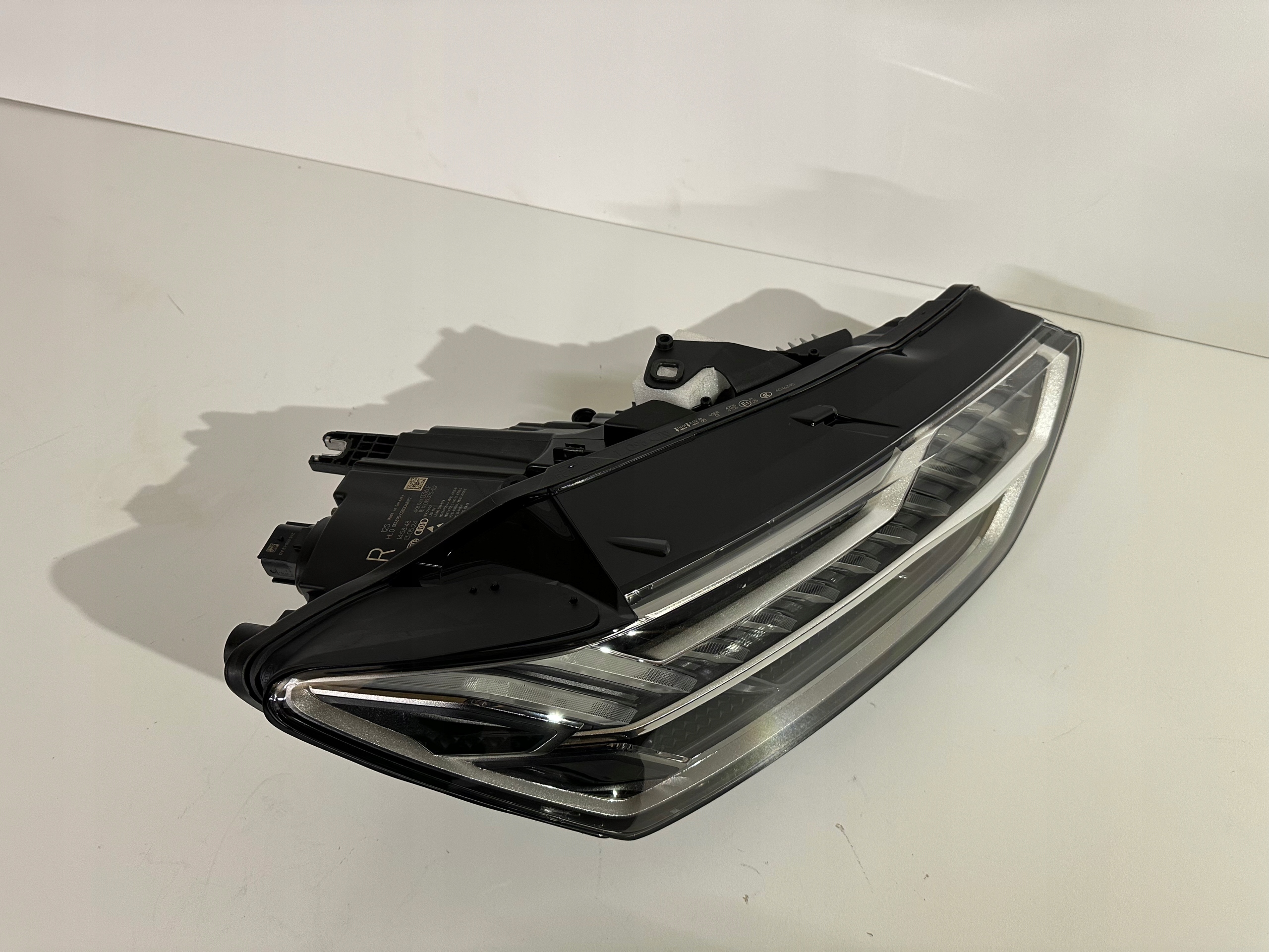 Audi A7 4k8 FULL LED Matrix 4k8941036f pravá přední světlomet, Skladem v EU — foto 4 z 16