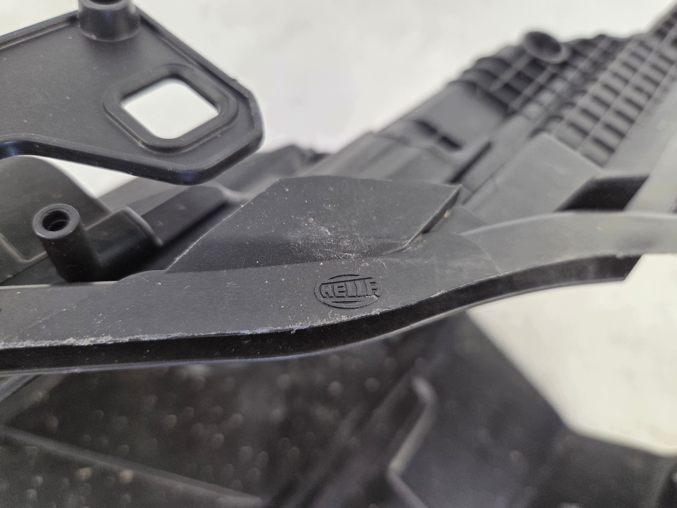 pouzdro světlomety pouzdro Audi A6 C8 4k Matrix originál levá, dovoz Skladem v EU — foto 3 z 9