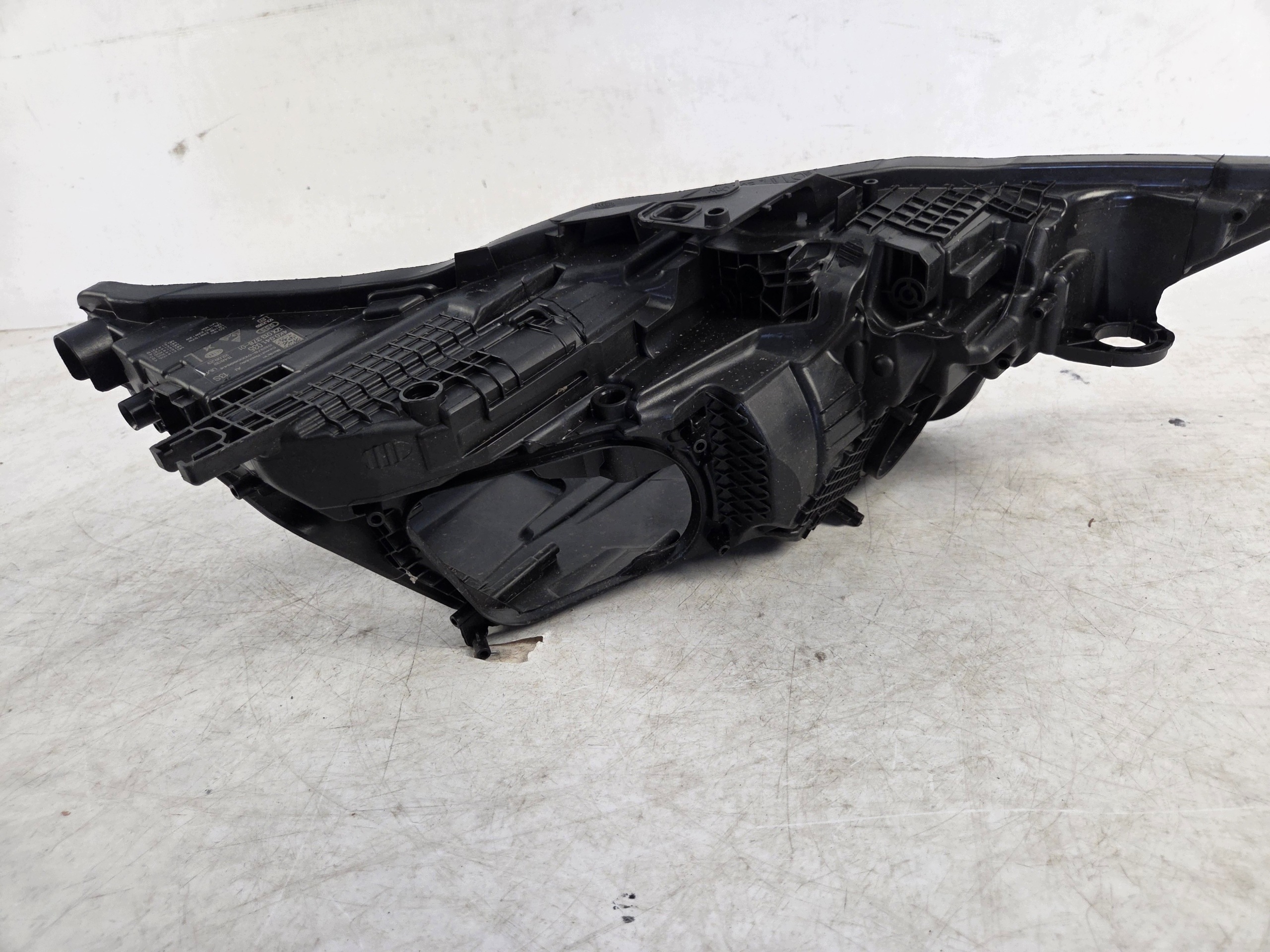 pouzdro světlomety pouzdro Audi A6 C8 4k Matrix originál levá, dovoz Skladem v EU — foto 8 z 9