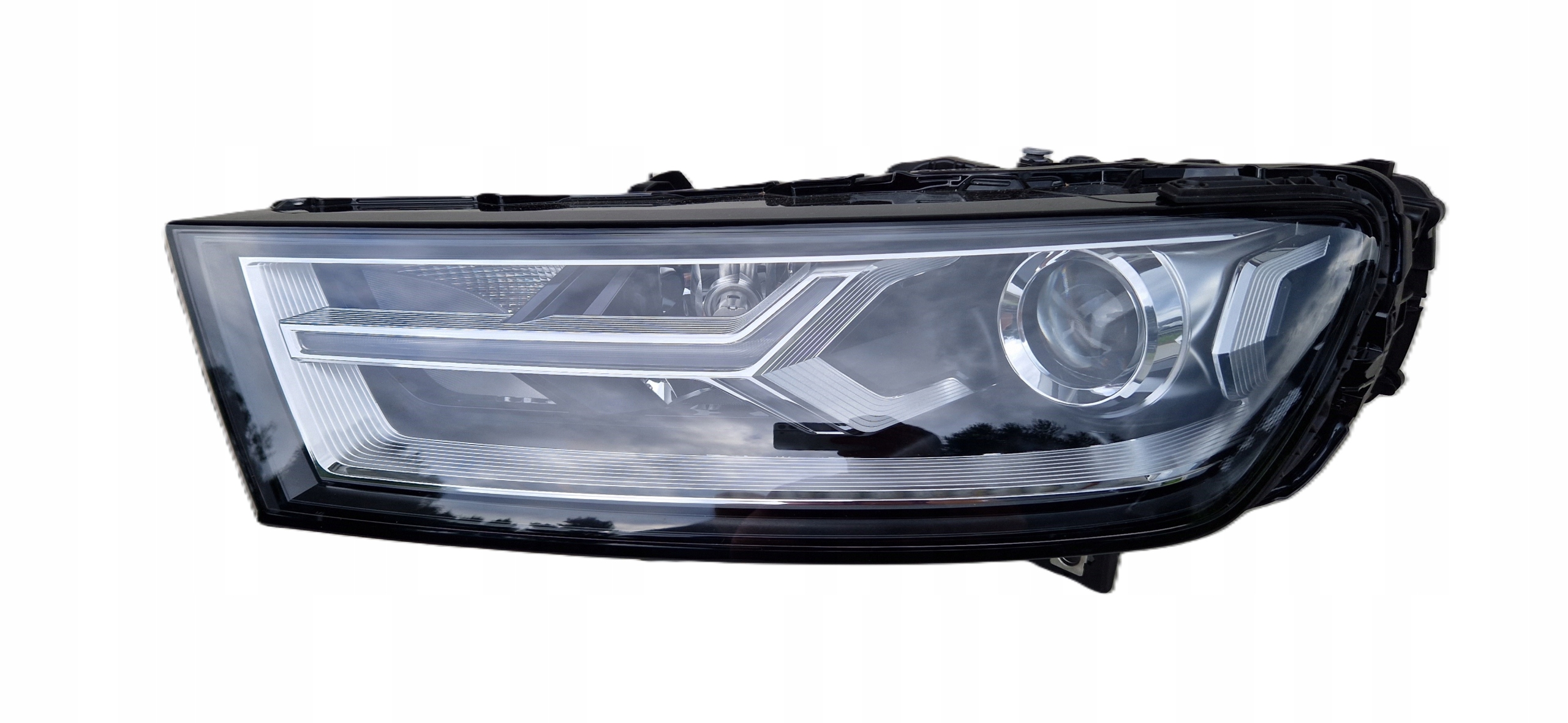 světlomet levá přední Audi Q7 Matrix Led 4M0941043C nový, Skladem v EU — foto 3 z 6
