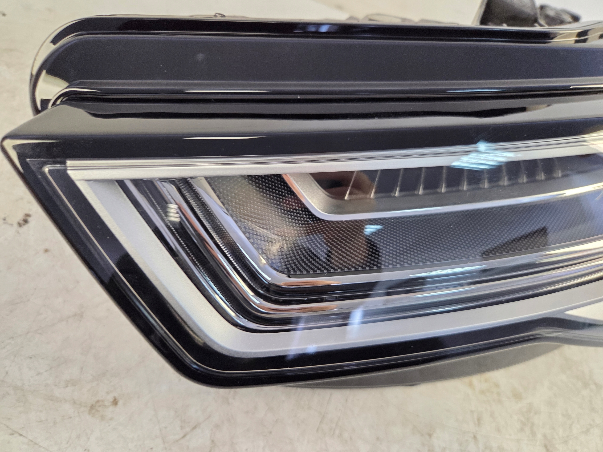 světlomet levá přední světlomet Matrix Audi A6 4g0 facelift 4g0941035, Skladem v EU — foto 4 z 16