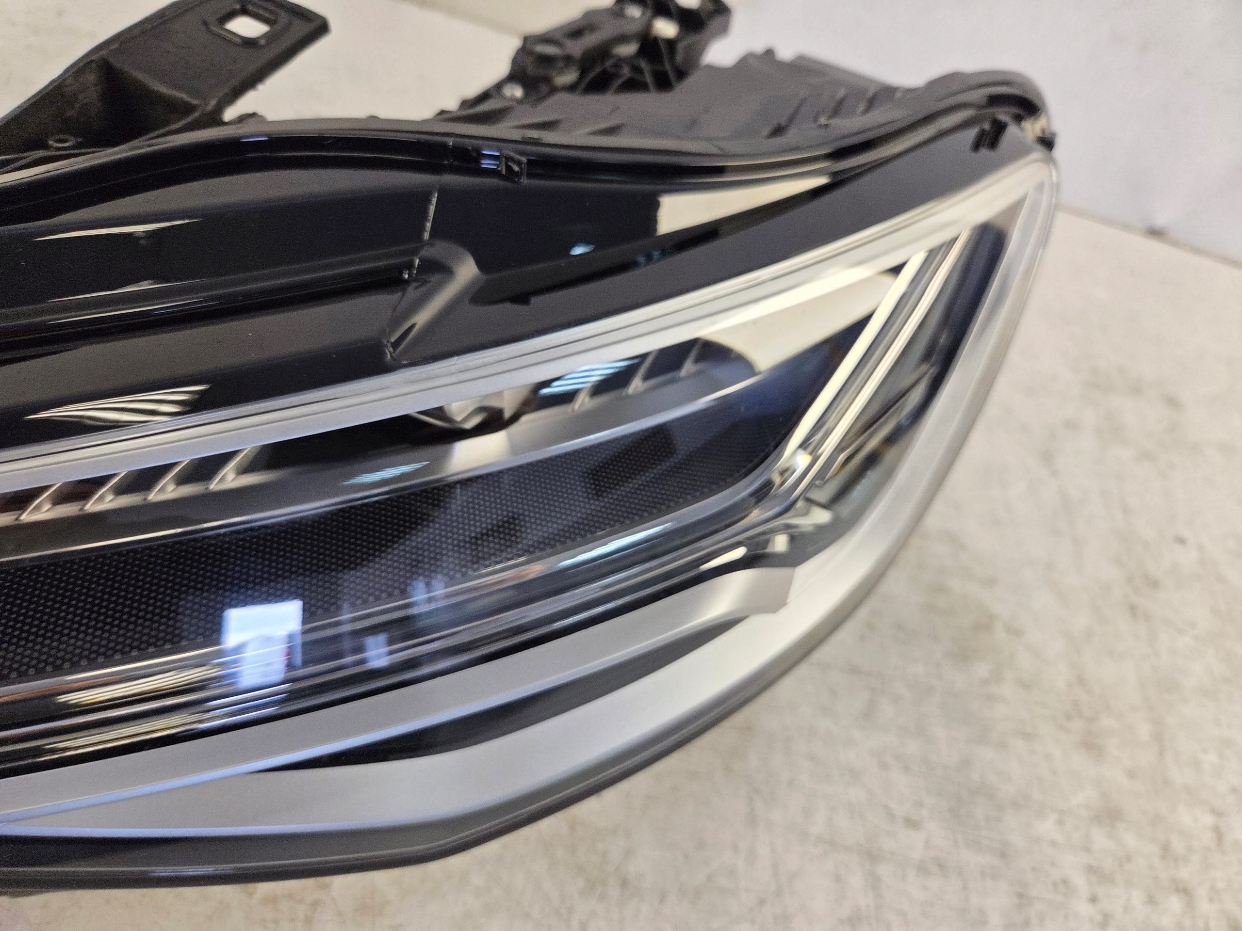světlomet levá přední světlomet Matrix Audi A6 4g0 facelift 4g0941035, Skladem v EU — foto 5 z 16