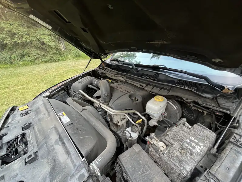 2018 RAM 2500, černá, 180 800 km, dovoz Kanada — foto 10 z 12