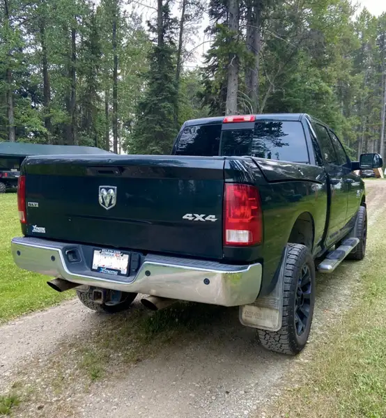 2018 RAM 2500, černá, 180 800 km, dovoz Kanada — foto 3 z 12