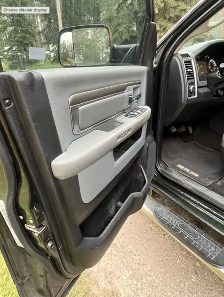 2018 RAM 2500, černá, 180 800 km, dovoz Kanada — foto 8 z 12