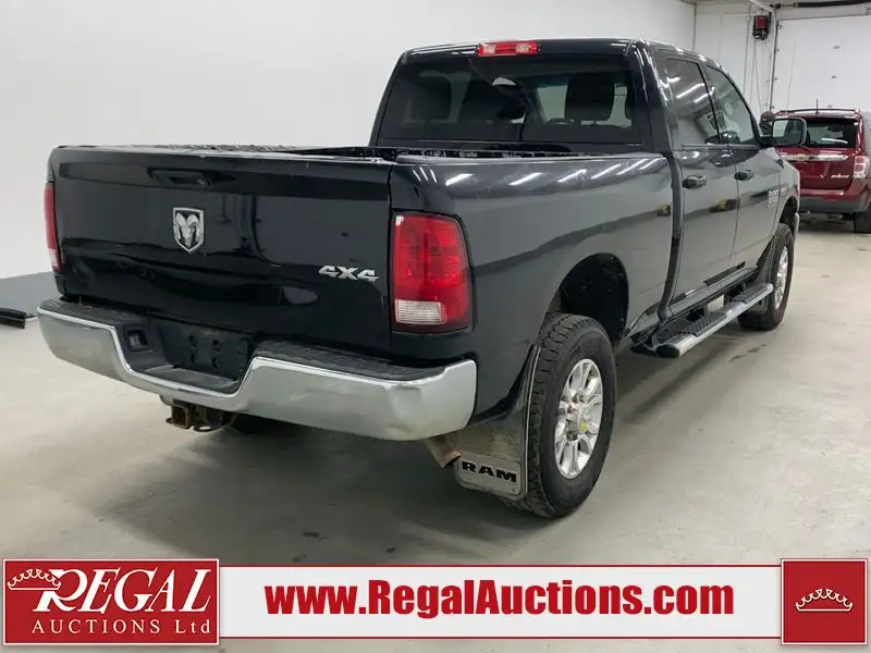 2016 RAM 2500, černá, 248 713 km, dovoz Kanada — foto 3 z 12