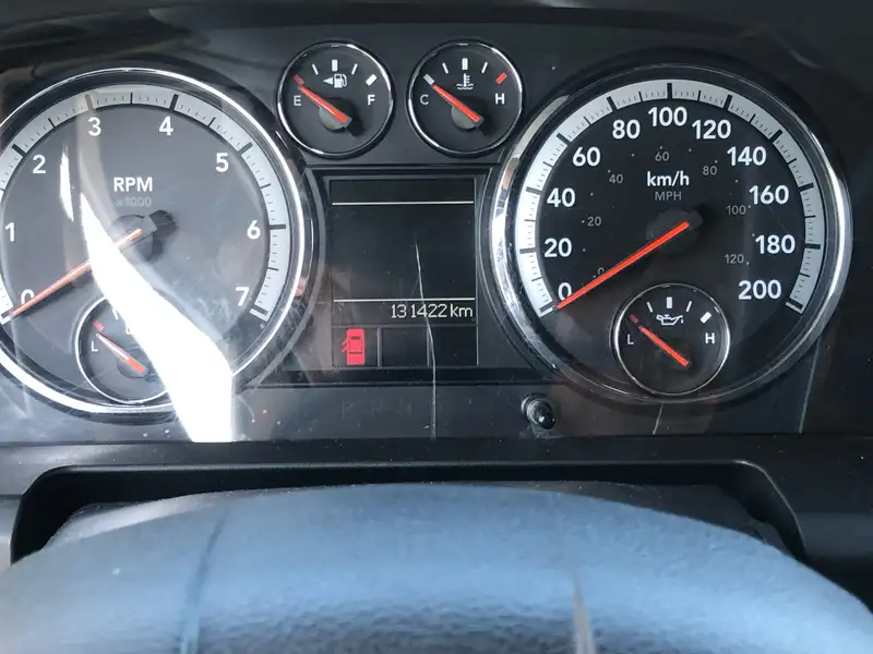2012 RAM 2500 ST, bílá, 135 000 km, dovoz Kanada — foto 4 z 11