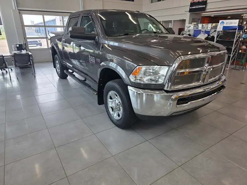 2017 RAM 2500 SLT, šedá, 198 727 km, dovoz Kanada — foto 2 z 12