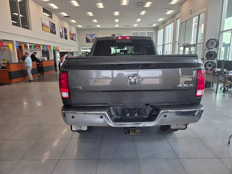 2017 RAM 2500 SLT, šedá, 198 727 km, dovoz Kanada — foto 5 z 12