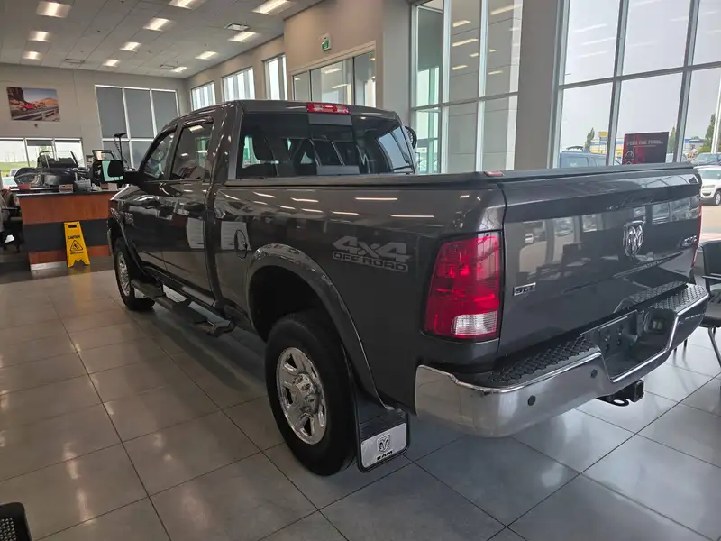 2017 RAM 2500 SLT, šedá, 198 727 km, dovoz Kanada — foto 7 z 12