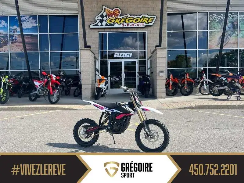 2025 Surron Hyper Bee HYPERBEE-P, 0 km, dovoz Kanada — foto 1 z 6 2025 Surron Hyper Bee HYPERBEE-P, 0 km, dovoz Kanada — foto 1 z 6