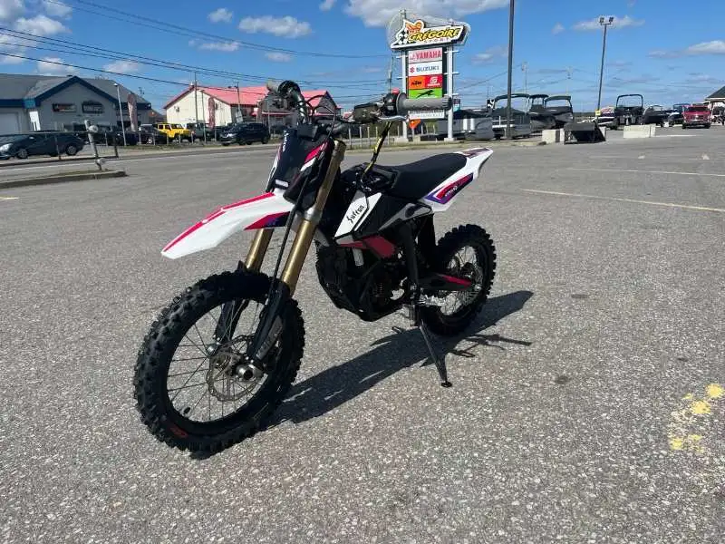 2025 Surron Hyper Bee HYPERBEE-P, 0 km, dovoz Kanada — foto 5 z 6