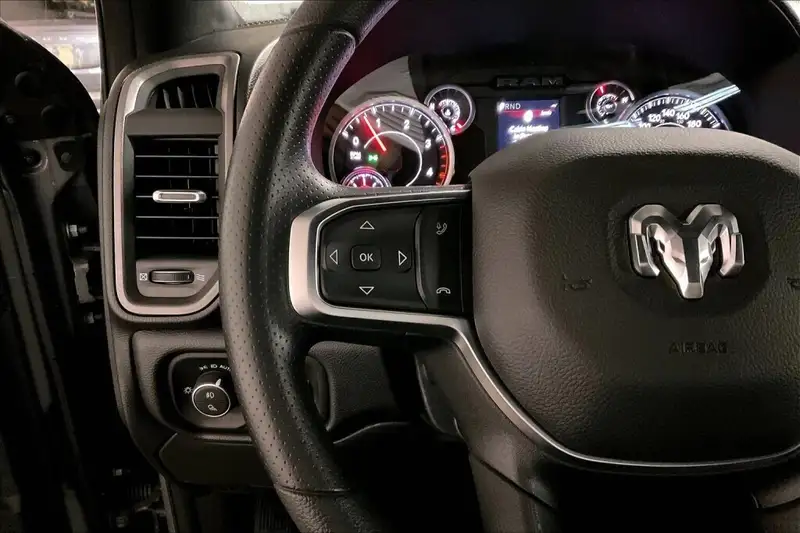 2026 RAM 2500 Black Express, šedá, 0 km, dovoz Kanada — foto 10 z 12