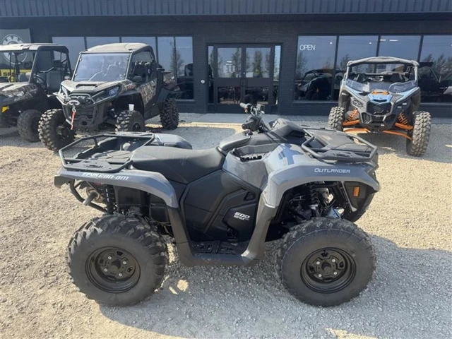 2026 Can-Am, dovoz Kanada — foto 4 z 5