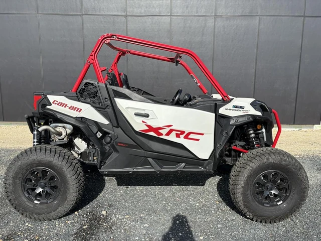 2025 Can-Am, dovoz Kanada — foto 3 z 5