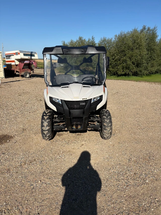 side by side, dovoz Kanada — foto 2 z 4