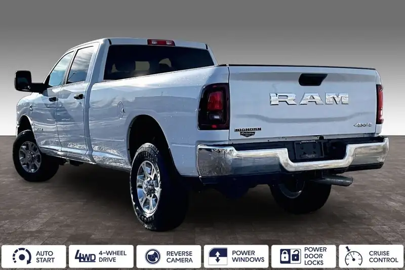 2026 RAM 2500 Big Horn, bílá, 0 km, dovoz Kanada — foto 3 z 12