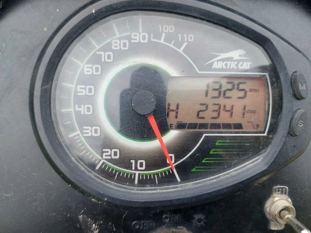 2014, 2 300 km, dovoz Kanada — foto 4 z 5