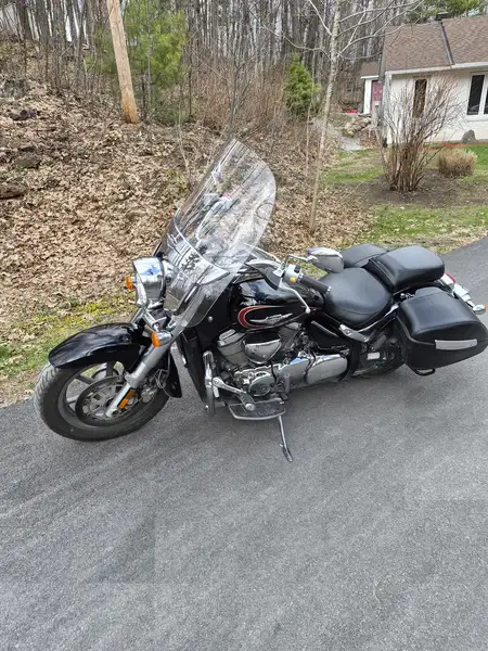 2017 Suzuki Boulevard, 75 000 km, dovoz Kanada — foto 2 z 7