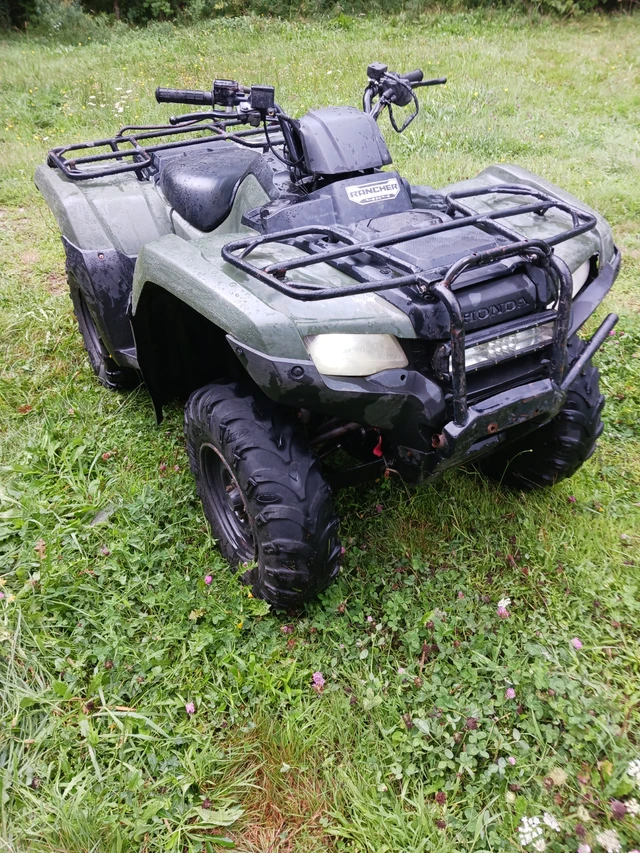 Honda, 9 842 km, dovoz Kanada — foto 2 z 5