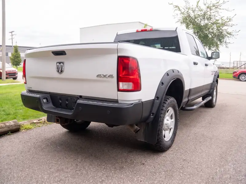 2016 RAM 2500 ST, bílá, 219 600 km, dovoz Kanada — foto 4 z 9