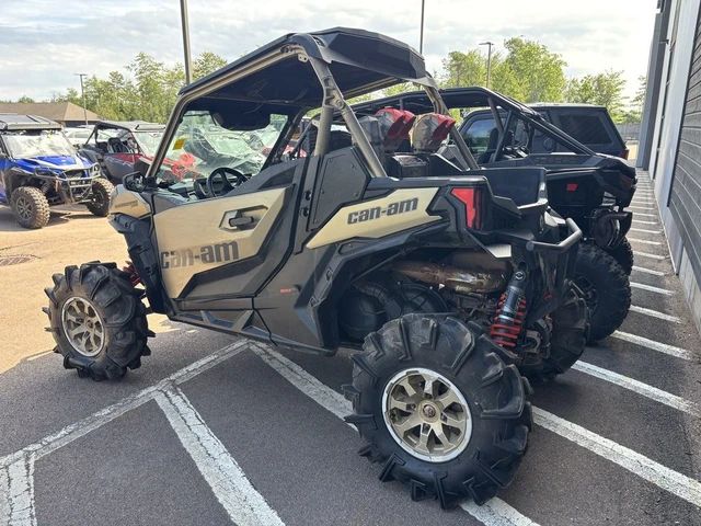 2022 Can-Am, 13 969 km, dovoz Kanada — foto 2 z 5