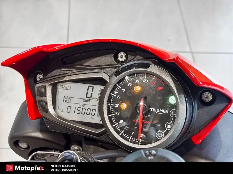2017 Triumph Unspecified, 14 787 km, dovoz Kanada — foto 5 z 6