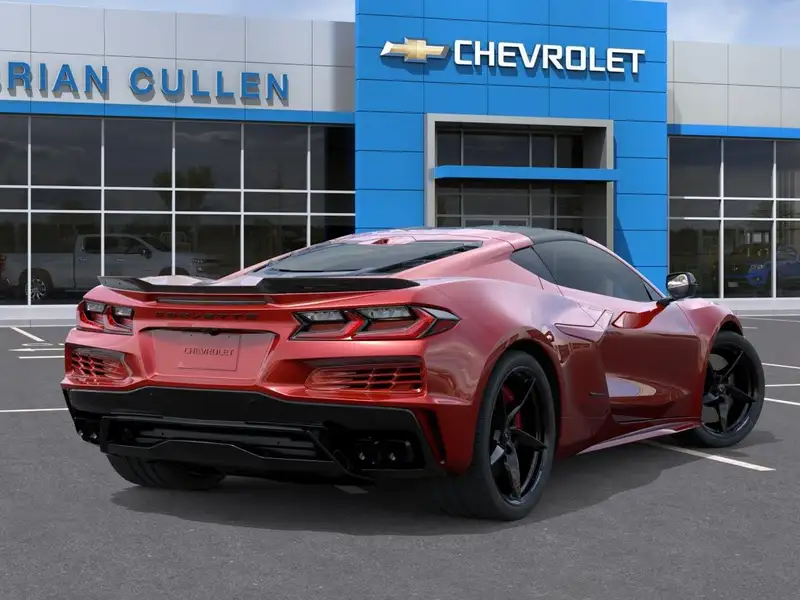 2026 Chevrolet Corvette E-Ray, červená, 10 km, dovoz Kanada — foto 4 z 12
