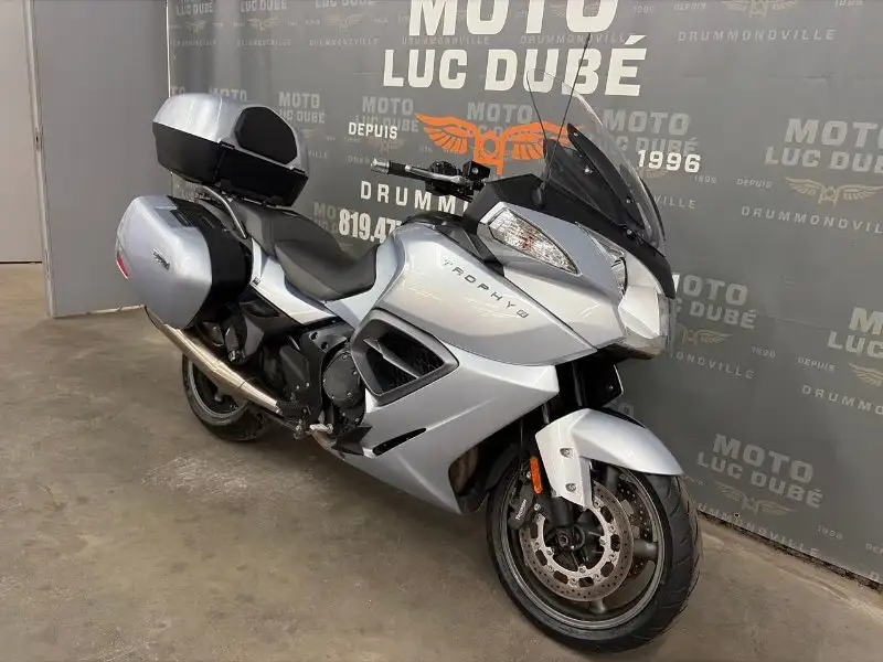 2013 Triumph Trophy, 46 817 km, dovoz Kanada — foto 2 z 12