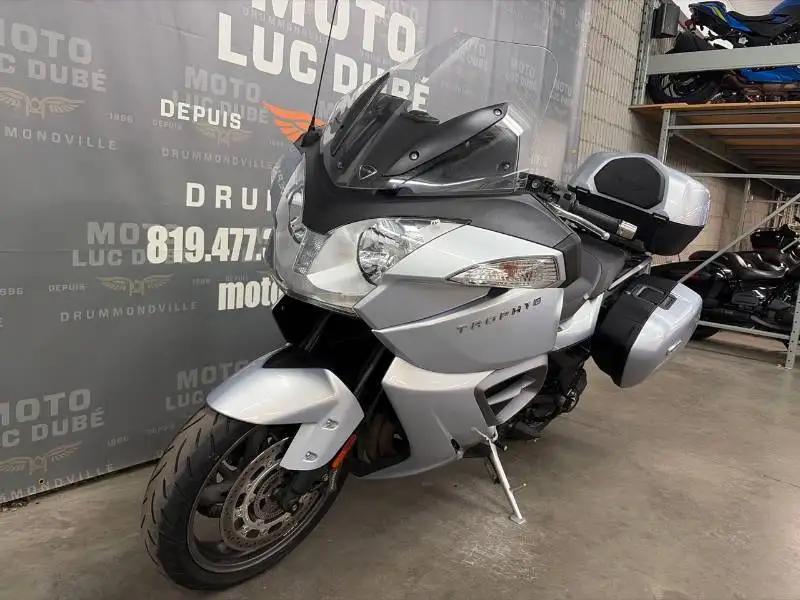 2013 Triumph Trophy, 46 817 km, dovoz Kanada — foto 8 z 12