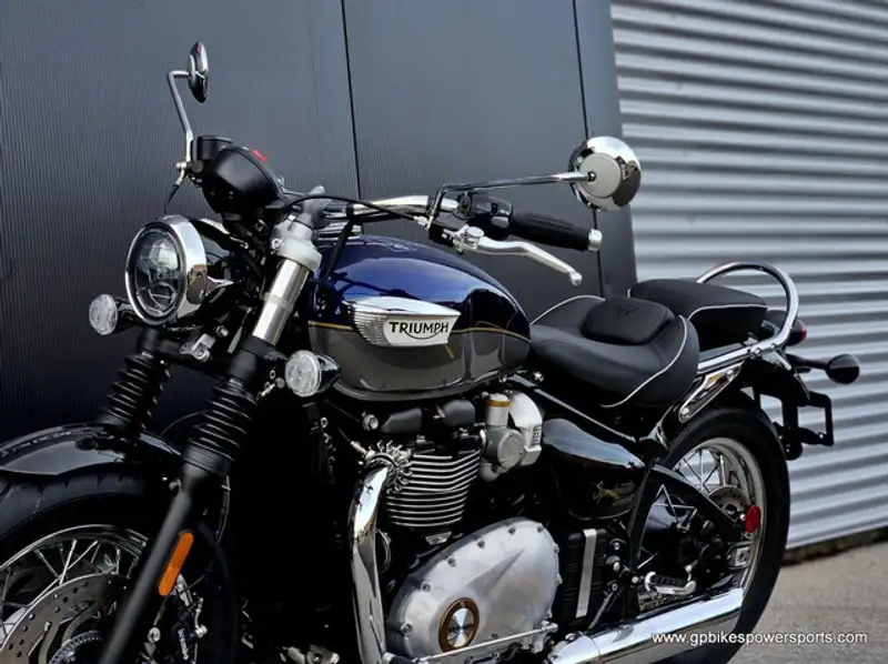 2025 Triumph Speedmaster, modrá, 0 km, dovoz Kanada — foto 12 z 12