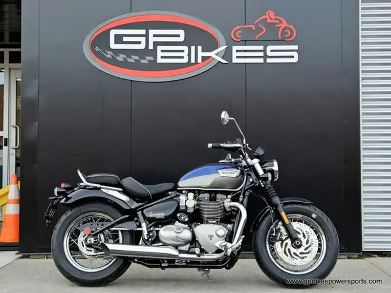 2025 Triumph Speedmaster, modrá, 0 km, dovoz Kanada — foto 2 z 12